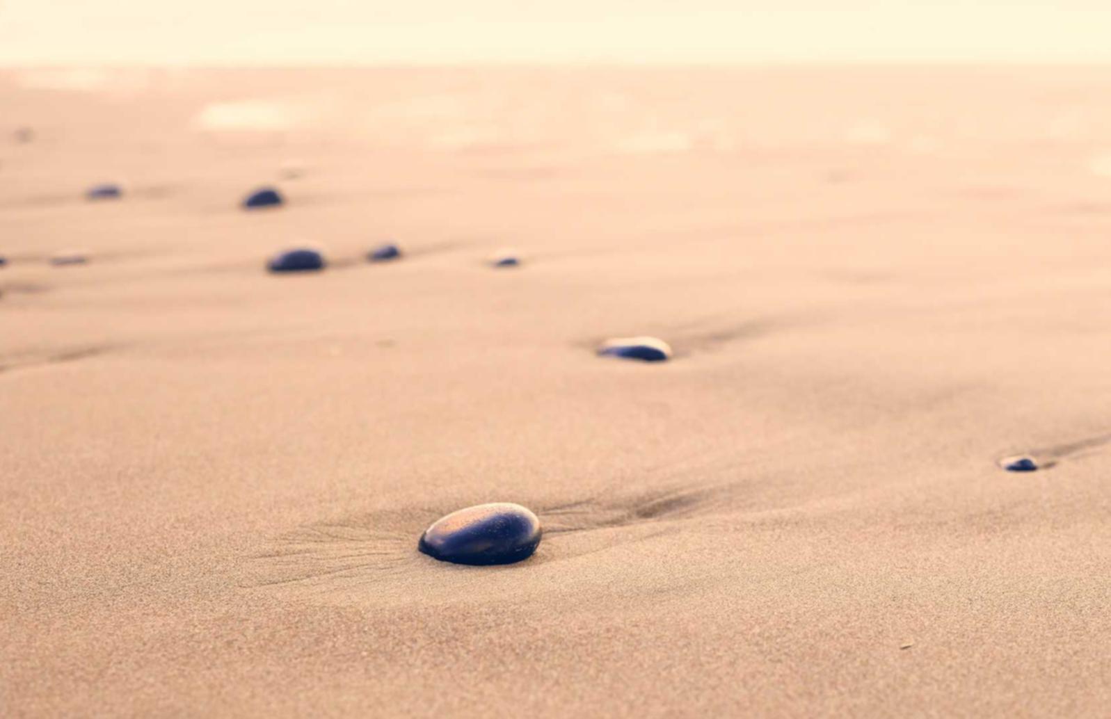 如何对使用技术支持辅助的玩家进行处罚？