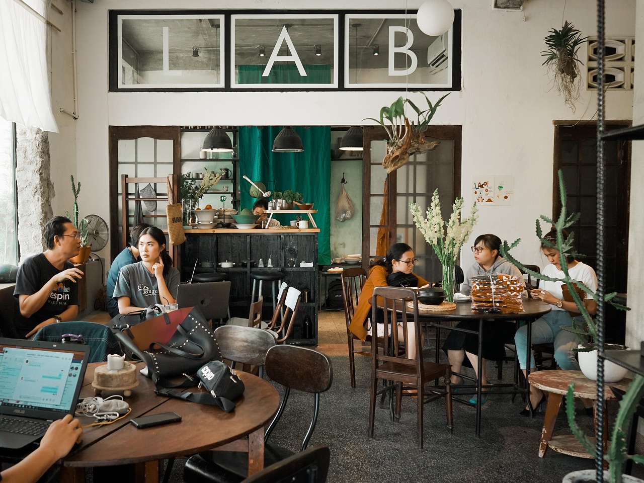 点心萌物语：秒易贷app详情下载教程